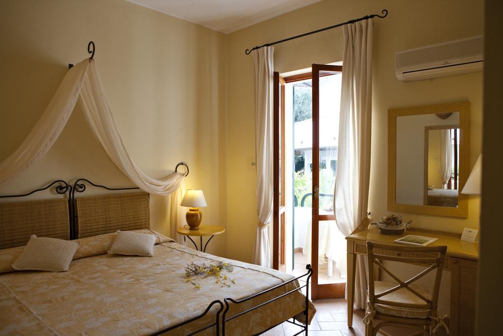 Hotel Gallo Nero SantʼAndrea Εξωτερικό φωτογραφία